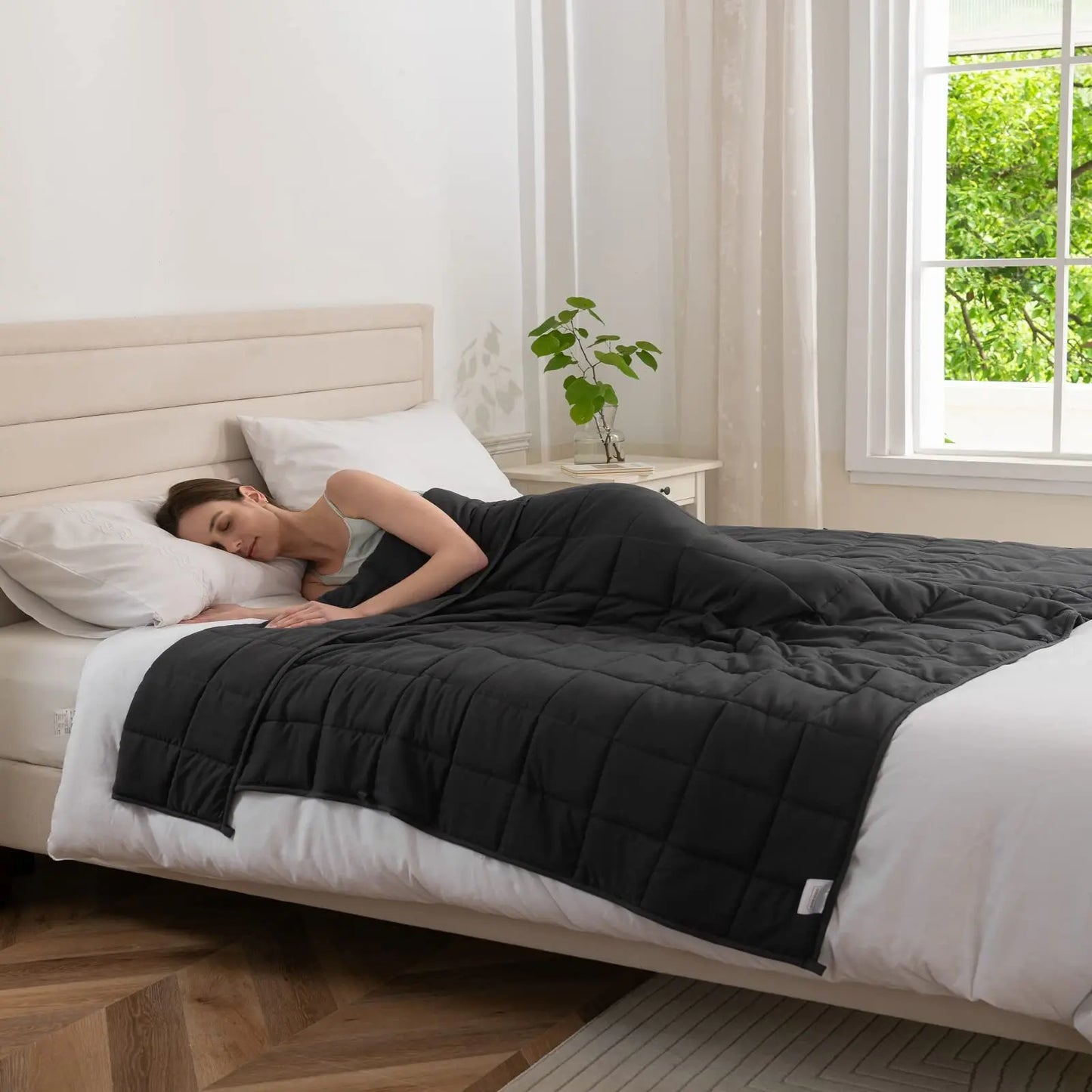 HugWell Weighted Blanket™